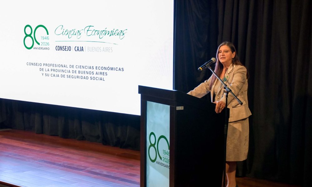 Epígrafe: La Dra. Lucía Barcia, Presidente del Consejo Profesional